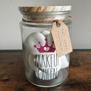 Rae Dunn MAKE UP QUEEN 6 Beauty blender Sponges In Glass Jar